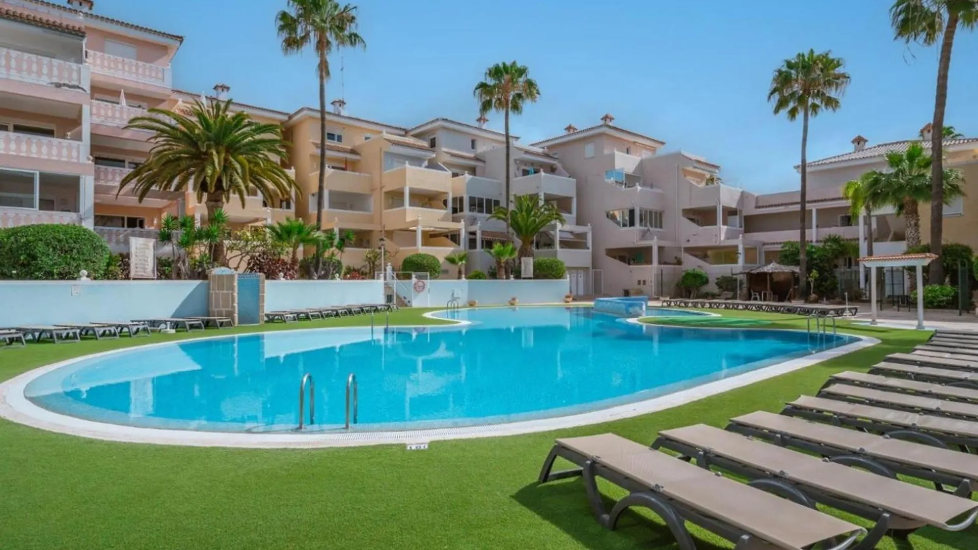 Amplio Apartamento Con Terraza Soleada, Piscina Y Wifi - Es-347-49 Arona  0*, Arona (Tenerife) Spain
