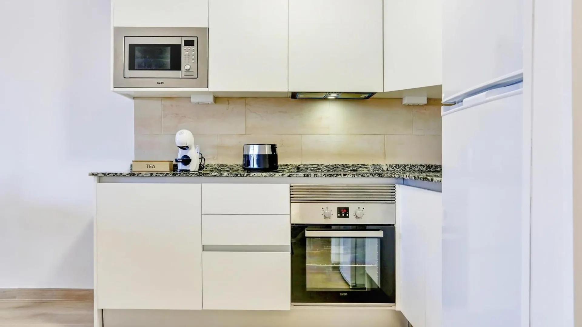 Amplio Apartamento Con Terraza Soleada, Piscina Y Wifi - Es-347-49 Arona  0*, Arona (Tenerife)